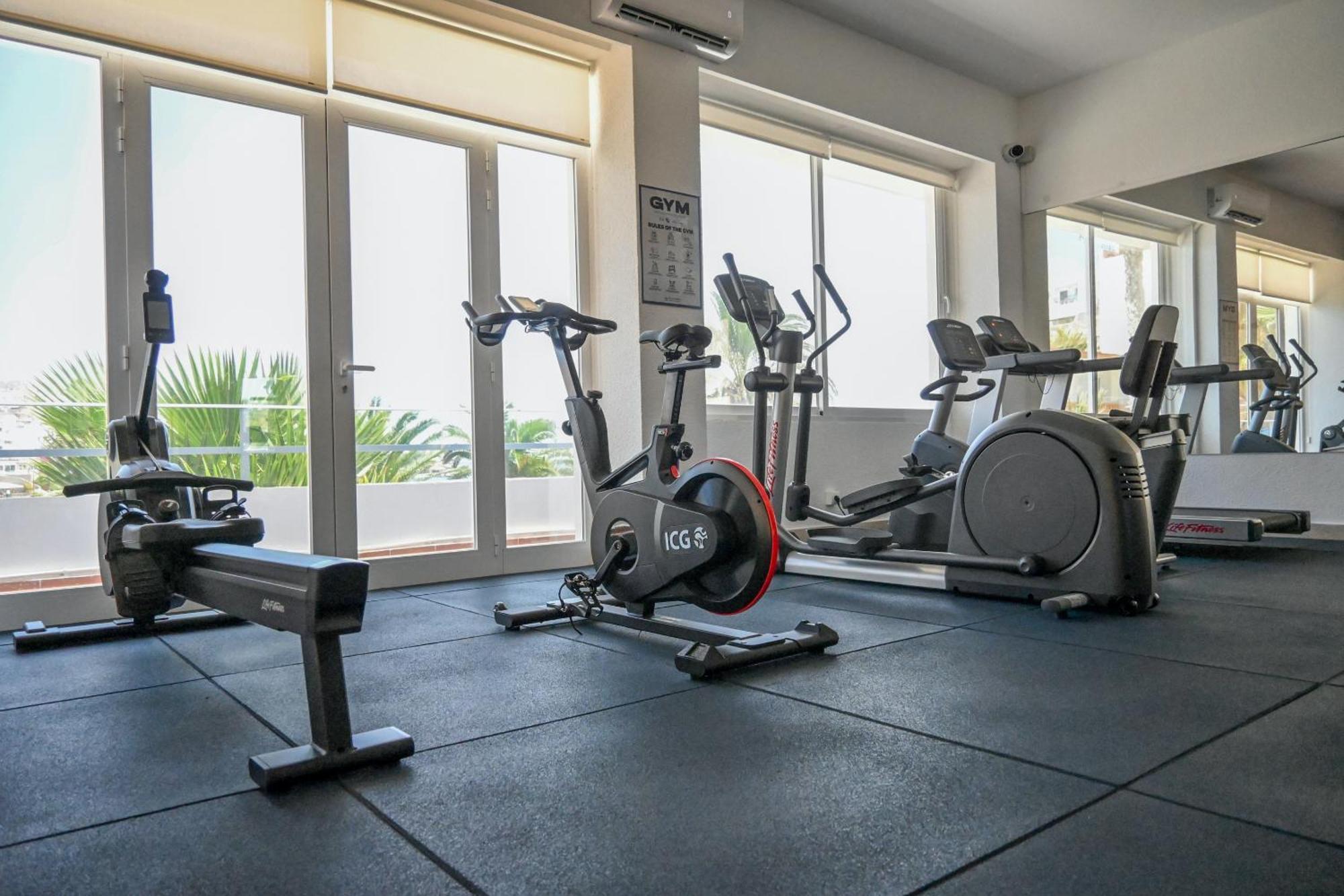 Apartamentos Mar Y Playa مدينة إيبيزا المظهر الخارجي الصورة