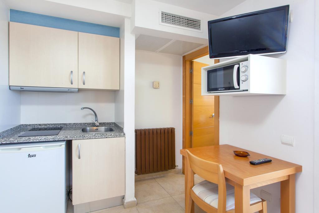 Apartamentos Mar Y Playa مدينة إيبيزا المظهر الخارجي الصورة