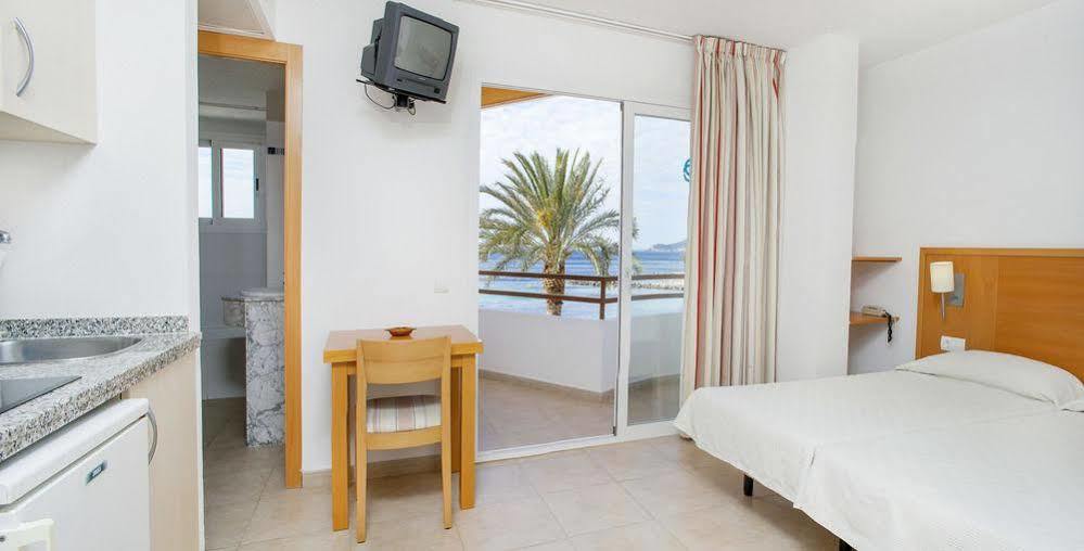 Apartamentos Mar Y Playa مدينة إيبيزا المظهر الخارجي الصورة